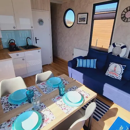 Domki Na Wodzie Jastarnia - Houseboat Exterior foto
