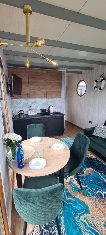 Apartment Na Wodzie - Houseboat