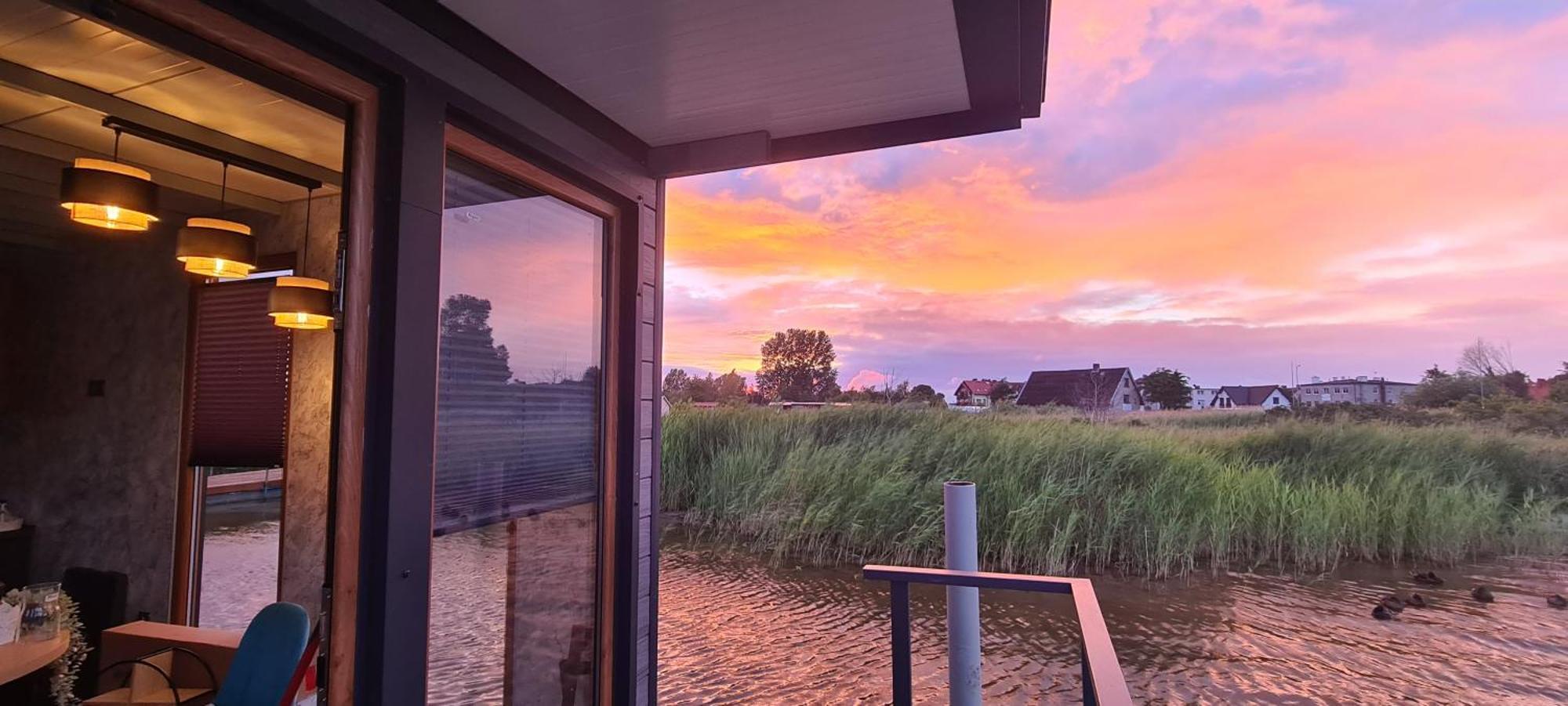 Na Wodzie - Houseboat Apartment Jastarnia